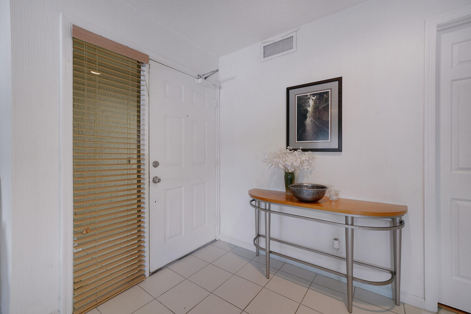 5521 Coach House Circle, Unit D Boca Raton, FL 33486 - Photo 12 of 32 FOYER
