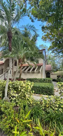$439,500 | 5521 Coach House Circle, Unit D, Boca Raton, FL 33486