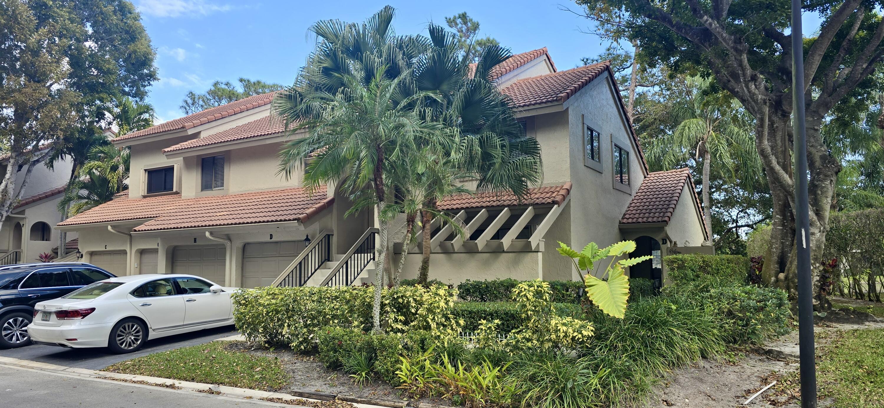 5521 Coach House Circle, Unit D Boca Raton, FL 33486 - Photo 6 of 32 PRIME CORNER UNIT