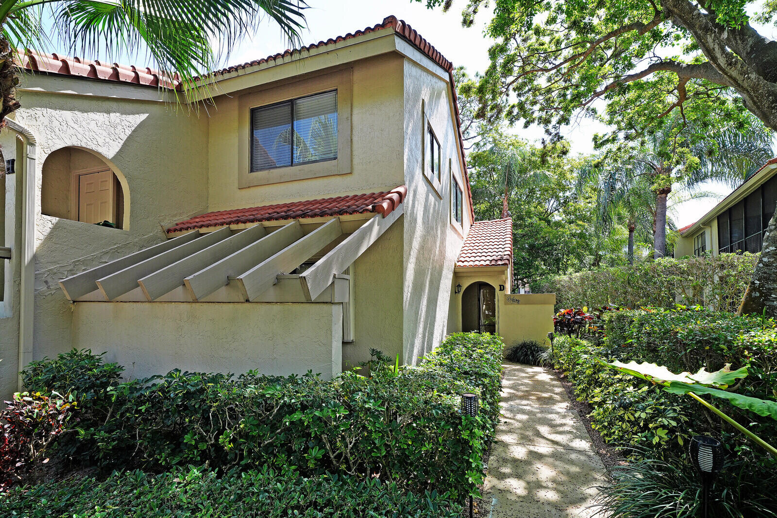 5521 Coach House Circle, Unit D Boca Raton, FL 33486 - Photo 10 of 32 CORNER RESIDENCE