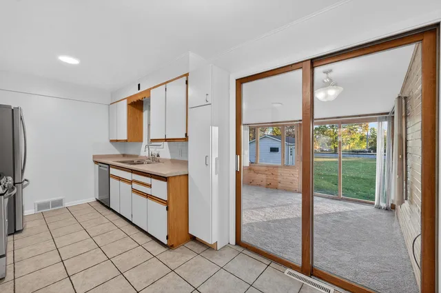 $444,900 | 6829 Cooper Avenue, Middleton, WI 53562