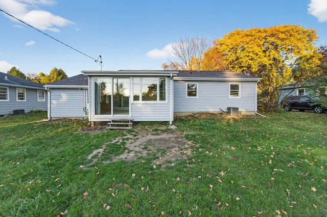 $449,900 | 6829 Cooper Avenue, Middleton, WI 53562