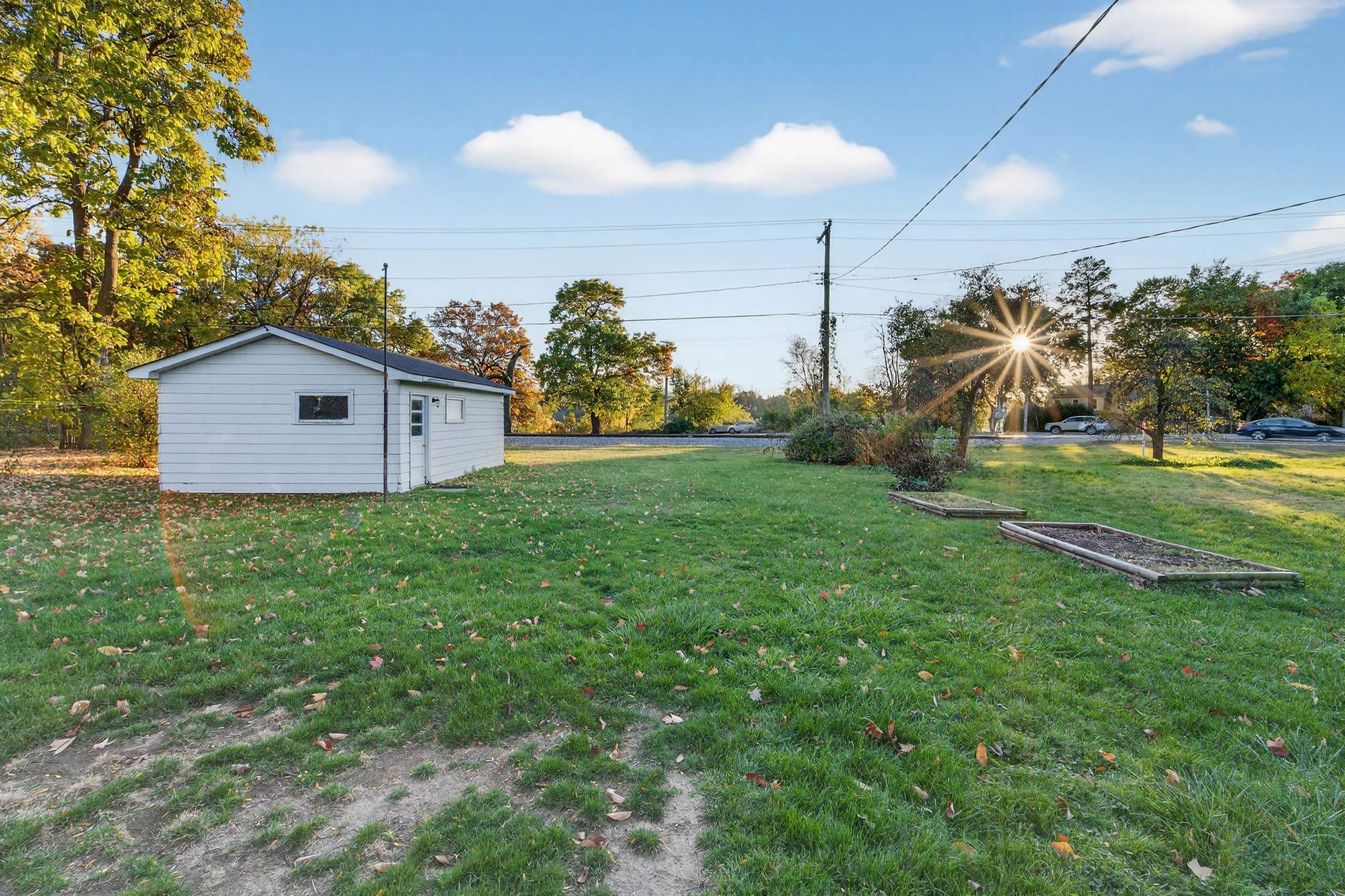 6829 Cooper Avenue Middleton, WI 53562 - Photo 8 of 12