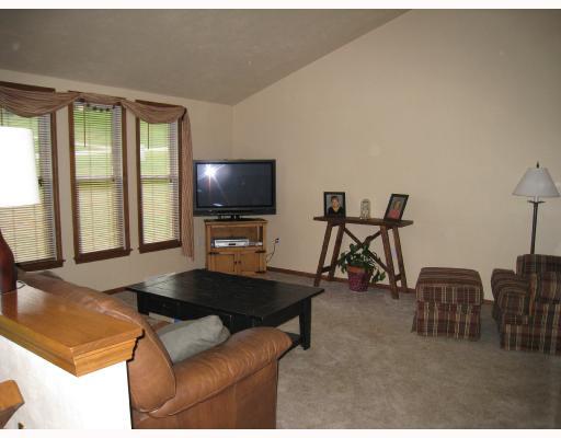 61 Valleyview Road Scenery Hill, PA 15360 - Photo 3 of 18 Living Room.