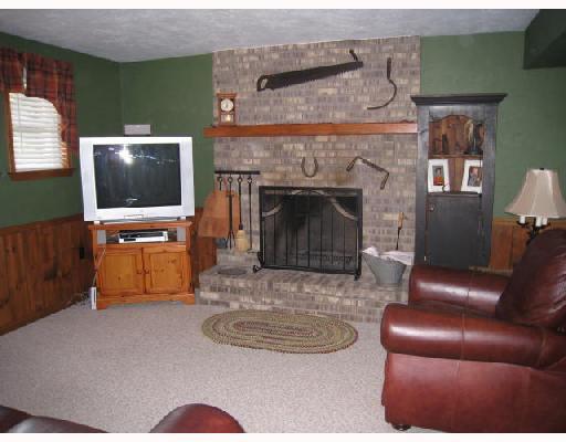 61 Valleyview Road Scenery Hill, PA 15360 - Photo 8 of 18 Den/Family/Great Room.