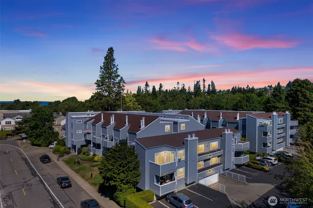 a picture of city view