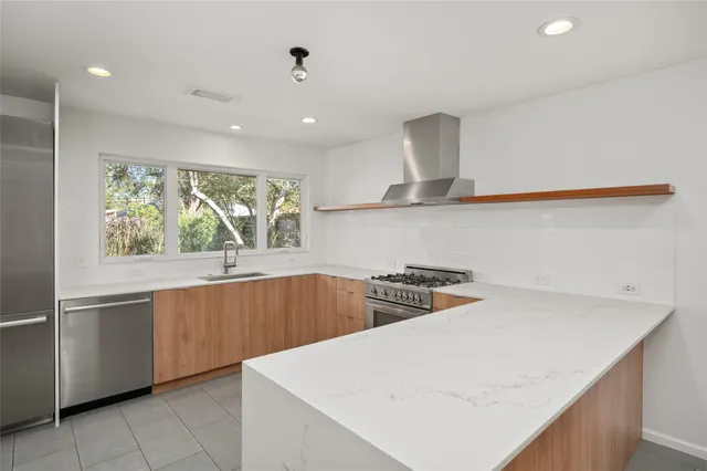 $495,000 | 4518 Viking Drive, Houston, TX 77092