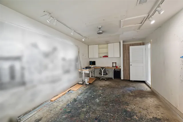 $495,000 | 4518 Viking Drive, Houston, TX 77092