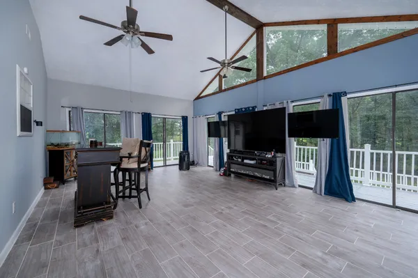 $410,000 | 115 Pin Oaks Lane, Hohenwald, TN 38462