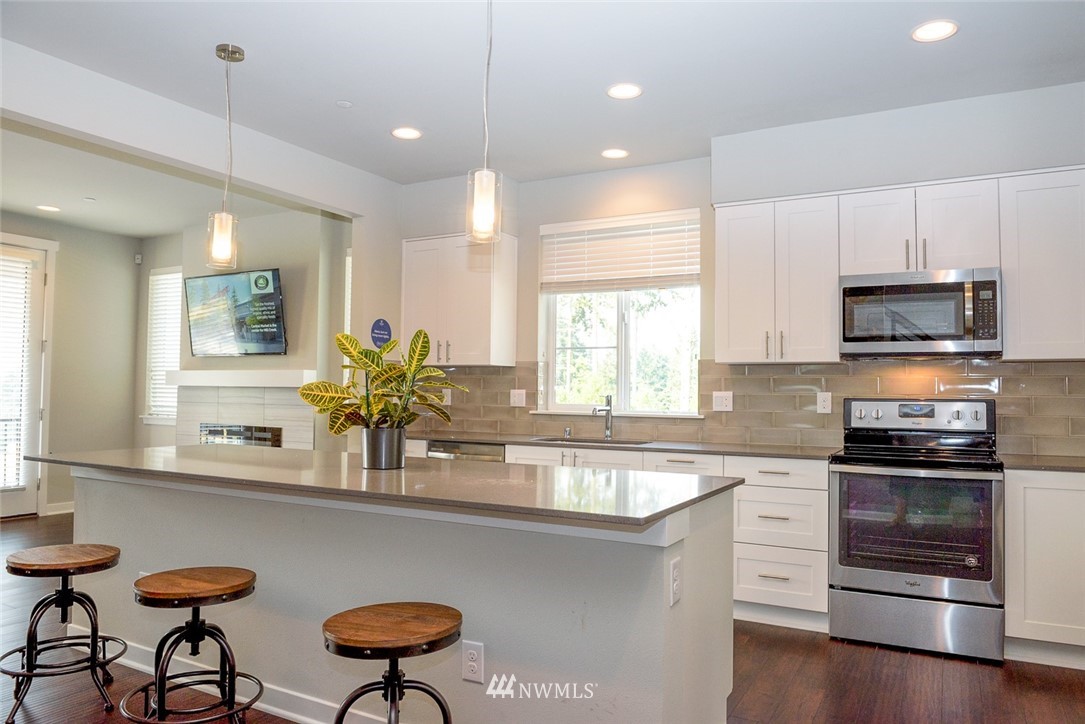 1325 Seattle Hill Road, Unit K1 Bothell, WA 98012 - Photo 2 of 10