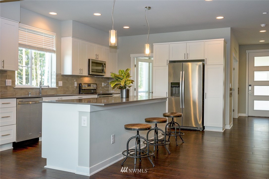 1325 Seattle Hill Road, Unit K1 Bothell, WA 98012 - Photo 3 of 10