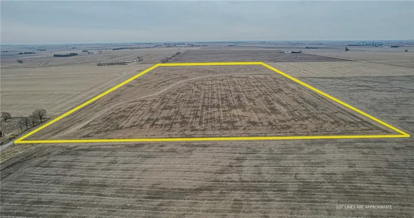 $440,000 | 950 East North Road, Cerro Gordo, IL 61818