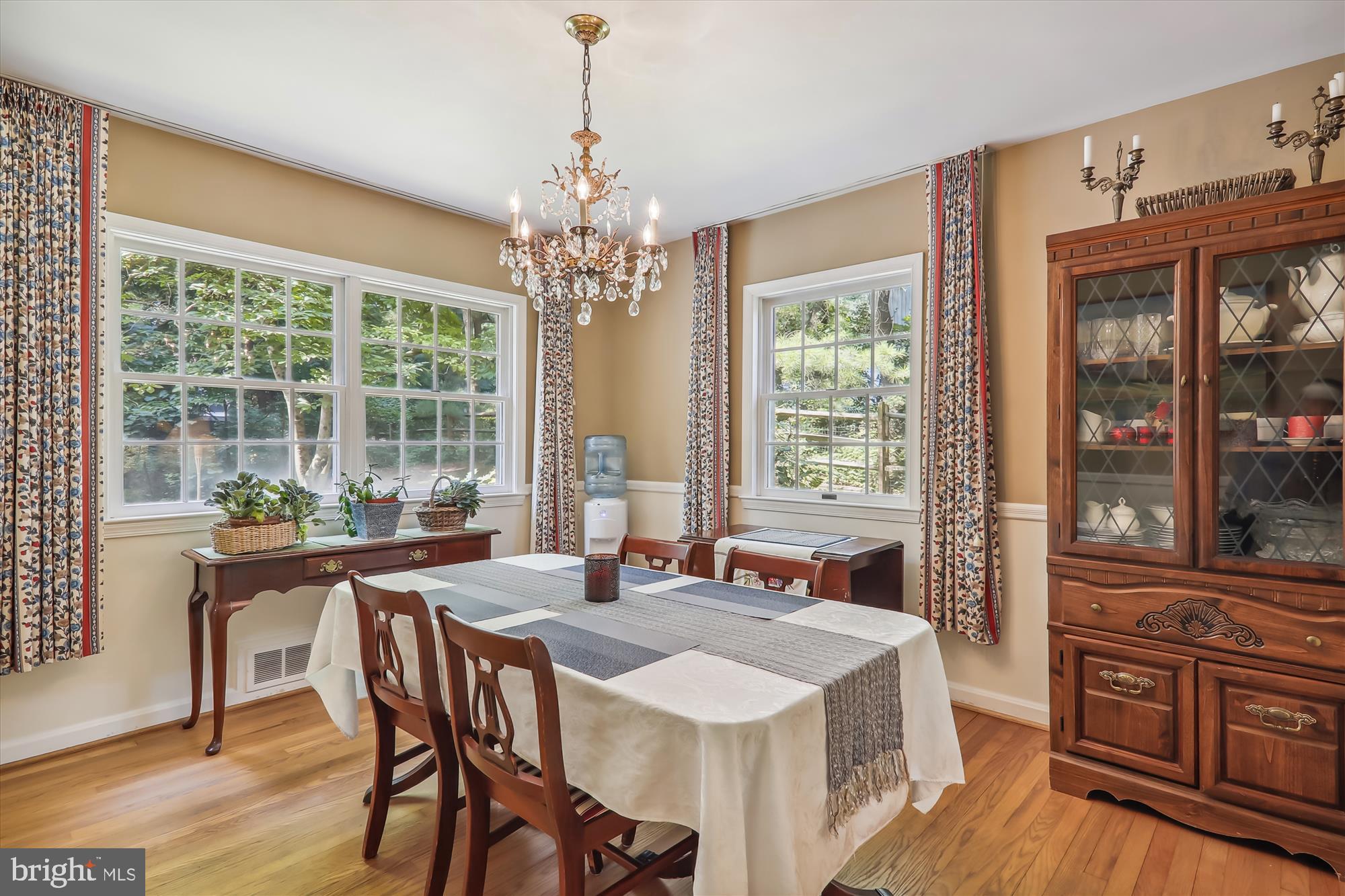 1916 Norvale Road Silver Spring, MD 20906 - Photo 14 of 36 Dining room with views of back and side yards