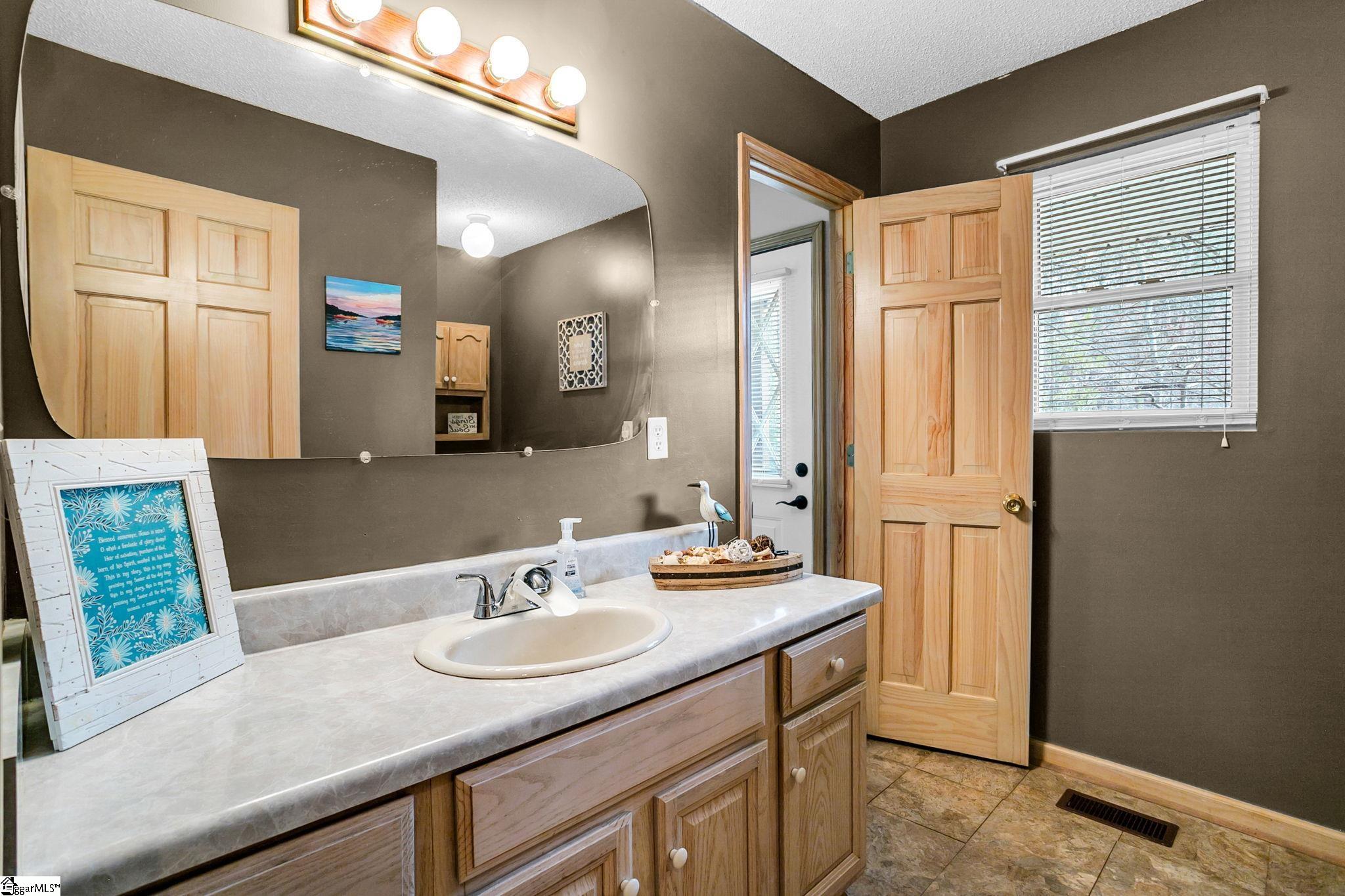 130 Greenbrier Road Salem, SC 29676 - Photo 33 of 50 Gallery Image 33
