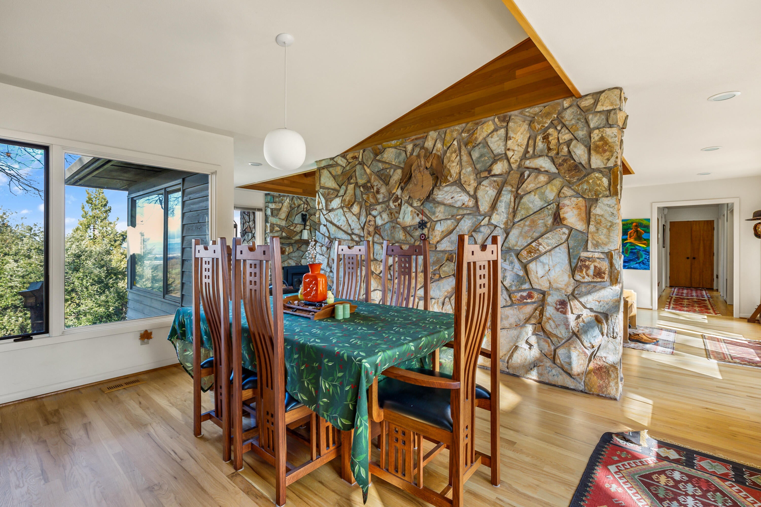 4025 Pioneer Road Medford, OR 97501 - Photo 23 of 56 ApxPR(52)