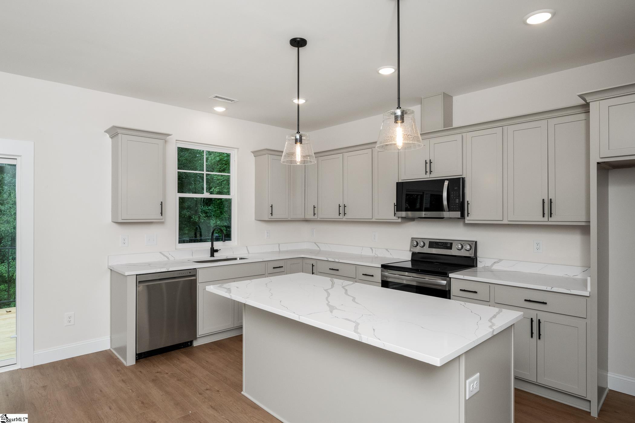 107 A Elcon Drive Greer, SC 29650 - Photo 7 of 23