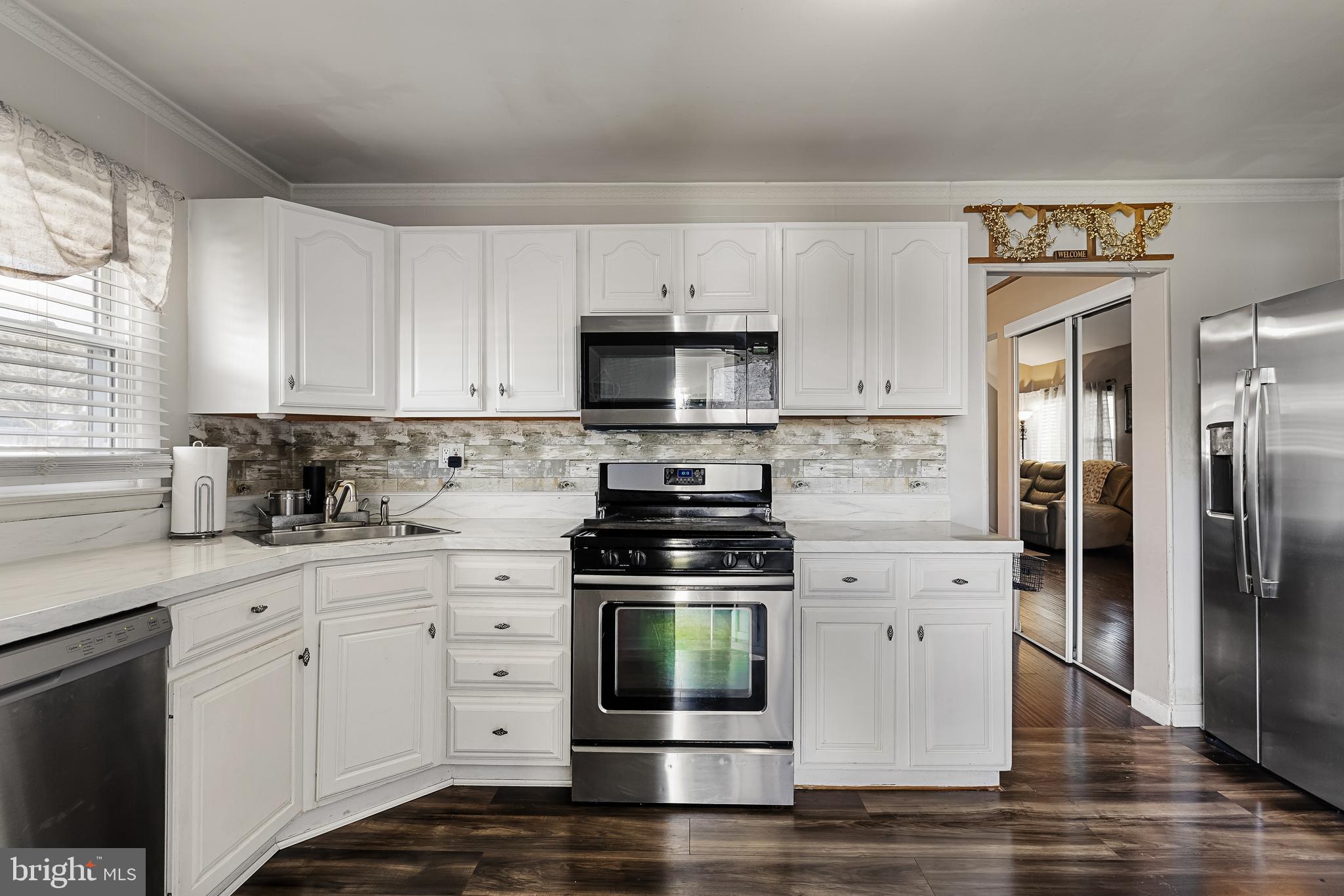 530 Beverly Drive Magnolia, NJ 08049 - Photo 13 of 29