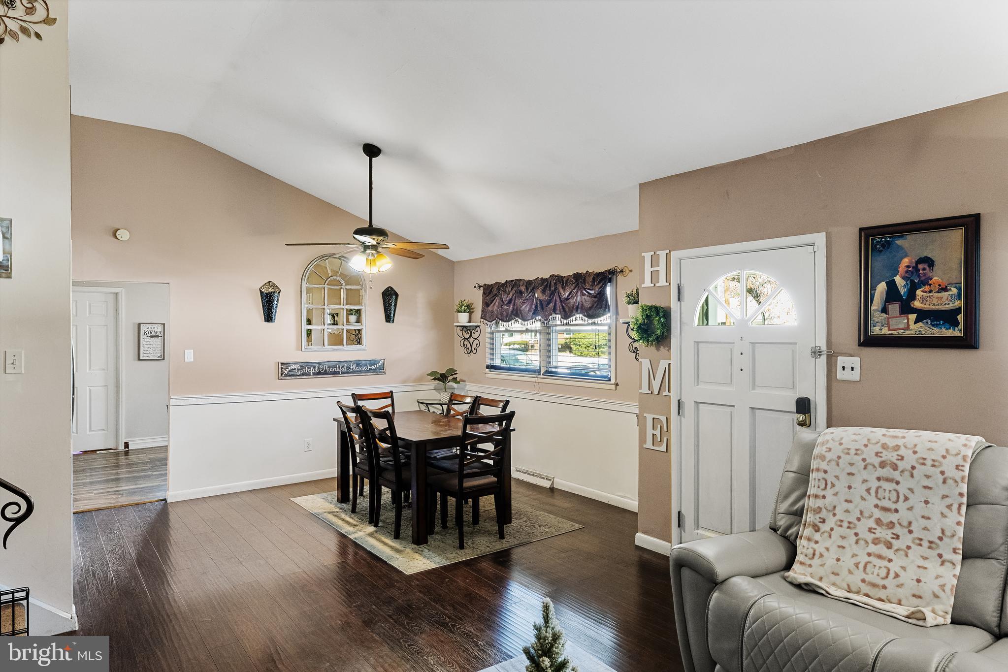 530 Beverly Drive Magnolia, NJ 08049 - Photo 8 of 29 Dining Room