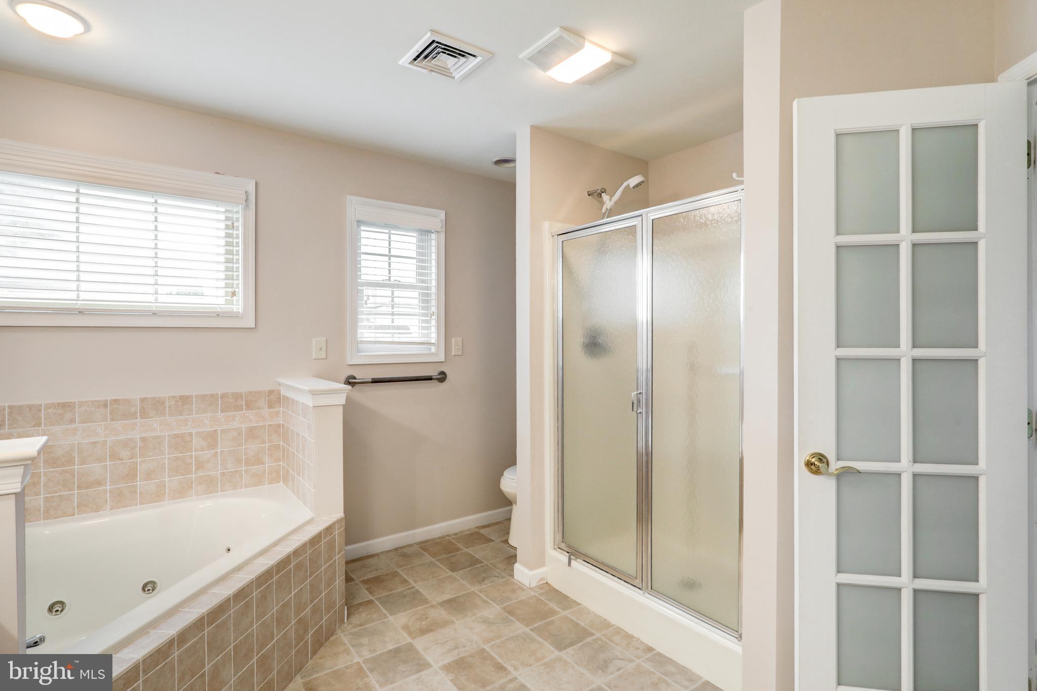 749 Heather Ridge Manheim, PA 17545 - Photo 25 of 57 Primary Bathroom