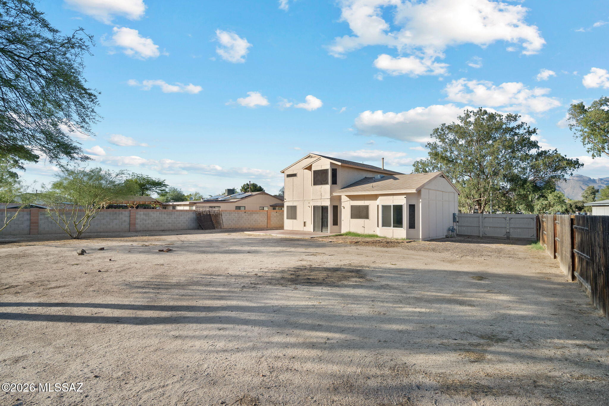 2663 West Fanbrook Road Tucson, AZ 85741 - Photo 32 of 36 Room to Create