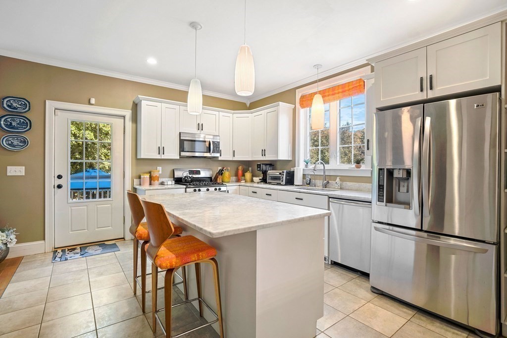 34 Bellevue Road Arlington, MA 02476 - Photo 12 of 39 Gallery Image 12