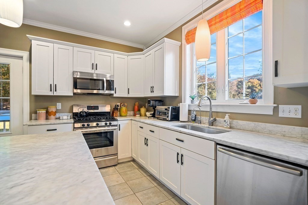 34 Bellevue Road Arlington, MA 02476 - Photo 13 of 39 Gallery Image 13