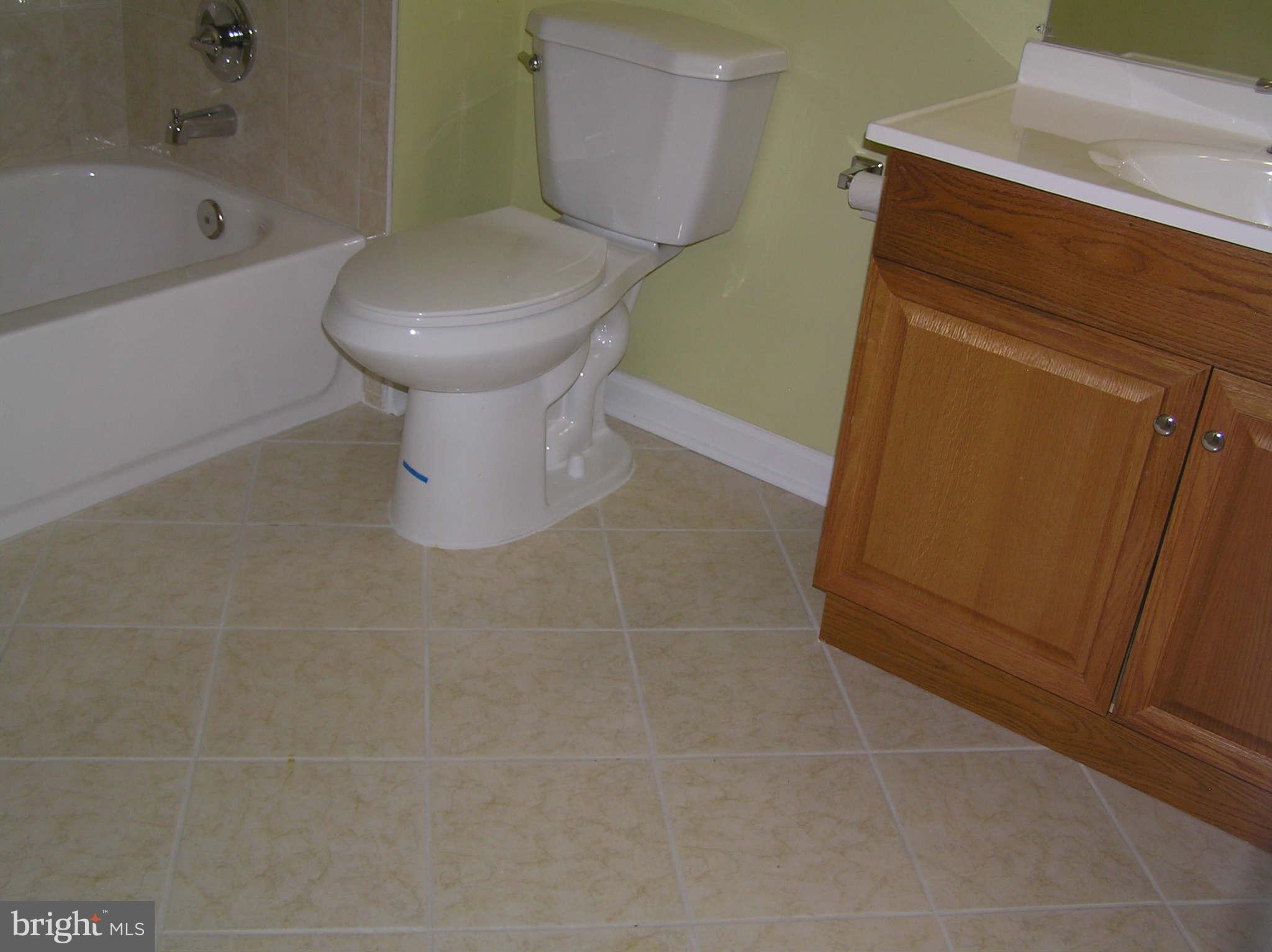 8522 Stonewall Road Manassas, VA 20110 - Photo 22 of 29 Bath