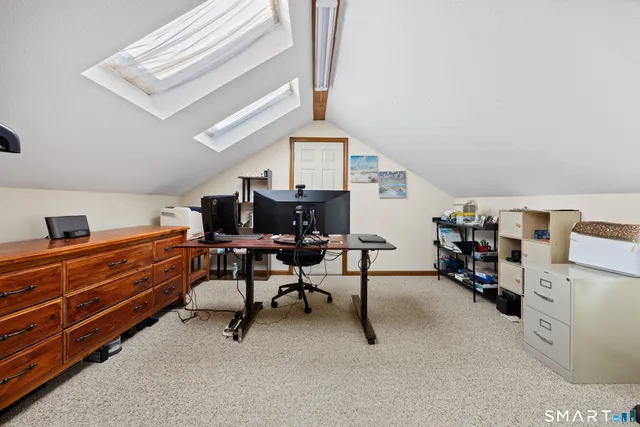 $675,000 | 32 Canterbury Lane, Farmington, CT 06085