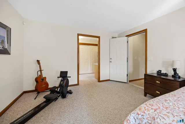 $675,000 | 32 Canterbury Lane, Farmington, CT 06085