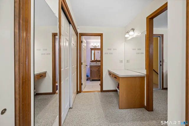 $675,000 | 32 Canterbury Lane, Farmington, CT 06085