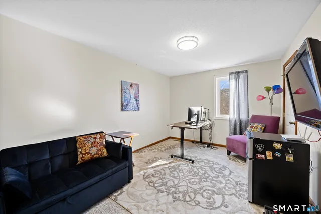 $675,000 | 32 Canterbury Lane, Farmington, CT 06085