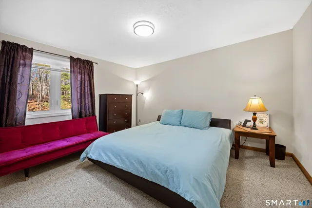 $675,000 | 32 Canterbury Lane, Farmington, CT 06085