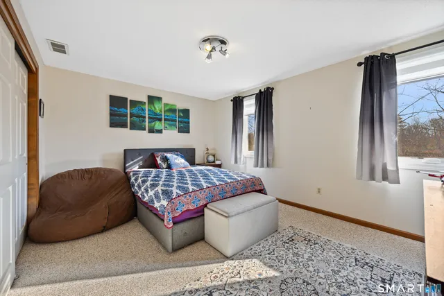 $675,000 | 32 Canterbury Lane, Farmington, CT 06085