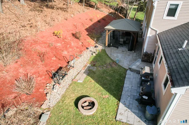 $675,000 | 32 Canterbury Lane, Farmington, CT 06085