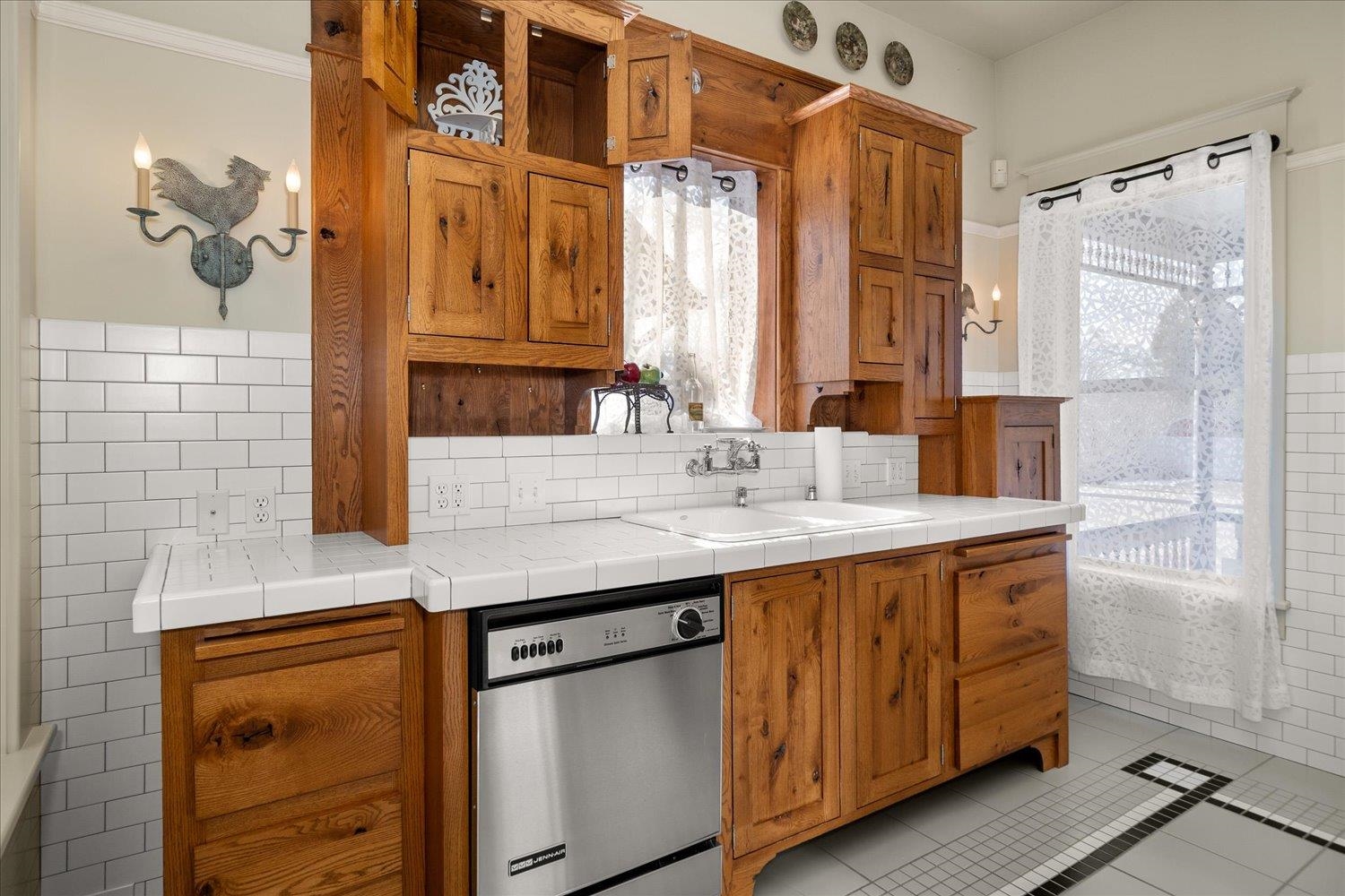 322 North University Road Spokane Valley, WA 99206 - Photo 13 of 44