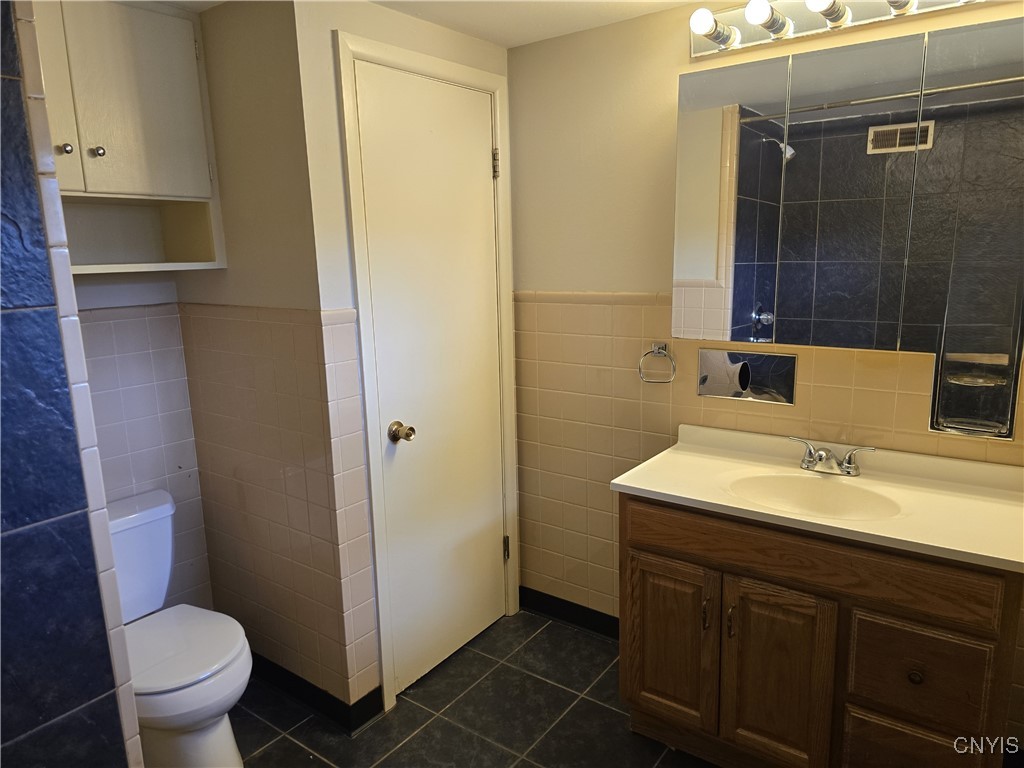 11 Seneca Avenue Oneida, NY 13421 - Photo 6 of 14