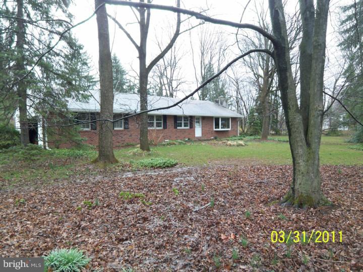 815 Wells Road Phoenixville, PA 19460 - Photo 18 of 18 Front Yard