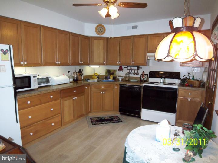 815 Wells Road Phoenixville, PA 19460 - Photo 8 of 18 Kitchen