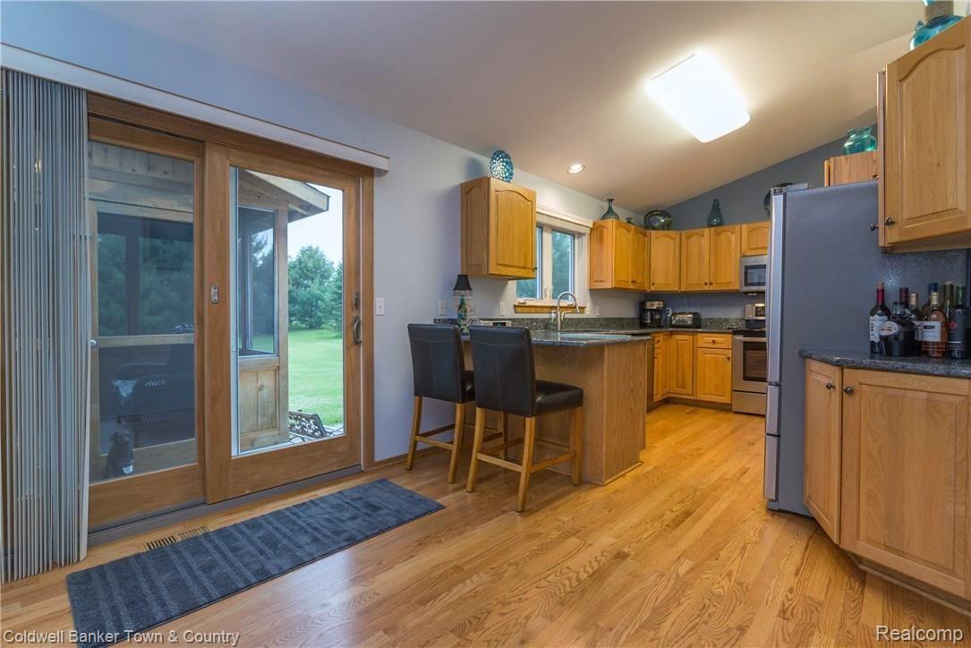 10095 White Road Linden, MI 48451 - Photo 16 of 64 AUG_6023.jpg