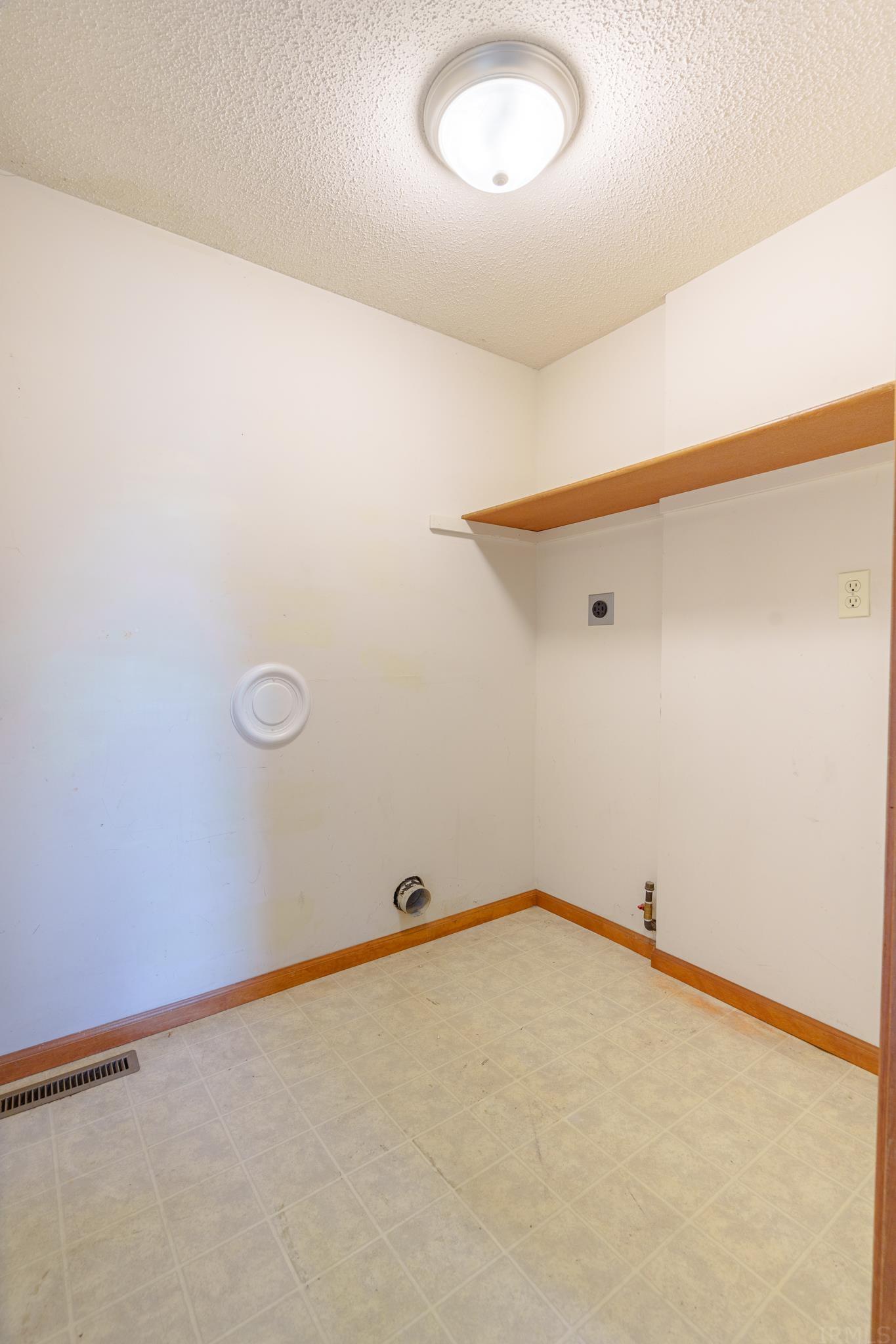 327 Rampart Drive Fort Wayne, IN 46845 - Photo 18 of 31 Gallery Image 18