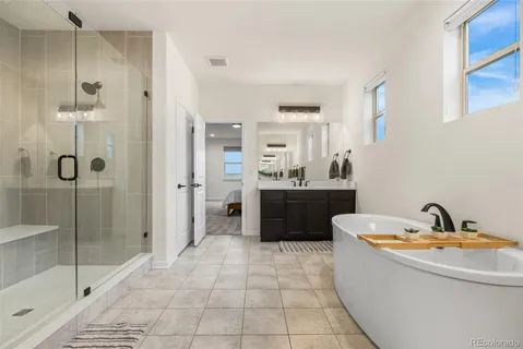 $1,075,000 | 6104 East 141st Avenue, Thornton, CO 80602