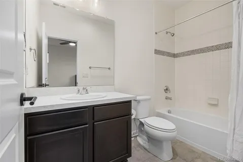 $1,075,000 | 6104 East 141st Avenue, Thornton, CO 80602