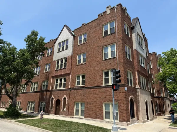 $1,550 | 3150 South Harlem Avenue, Unit 1H, Riverside, IL 60546