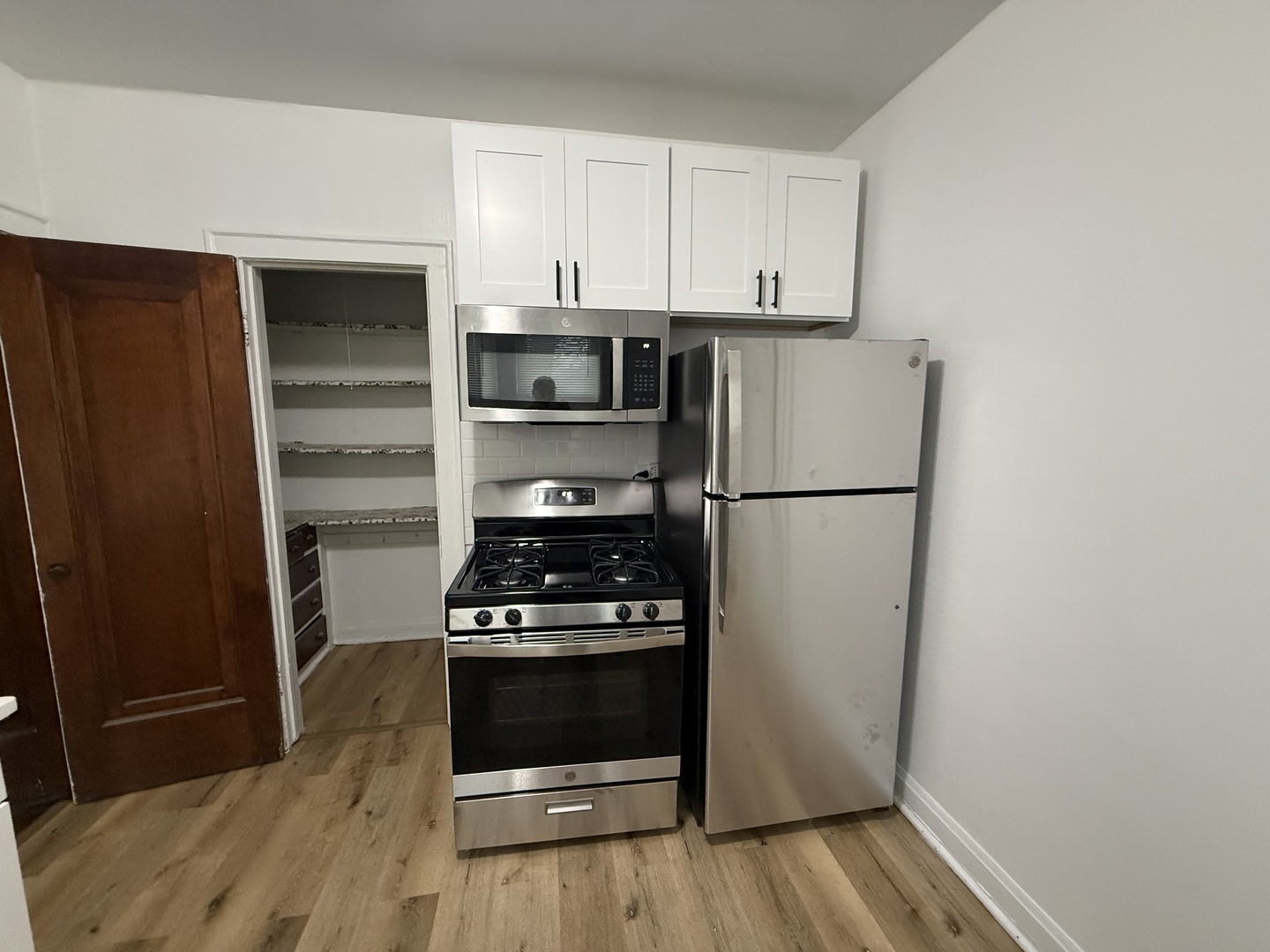 3150 South Harlem Avenue, Unit 1H Riverside, IL 60546 - Photo 12 of 16