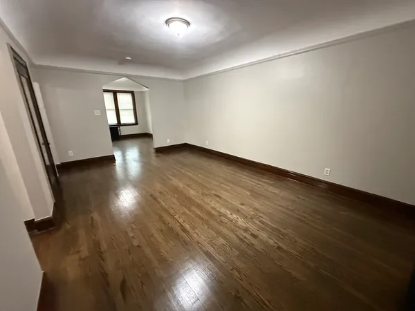 $1,550 | 3150 South Harlem Avenue, Unit 1H, Riverside, IL 60546