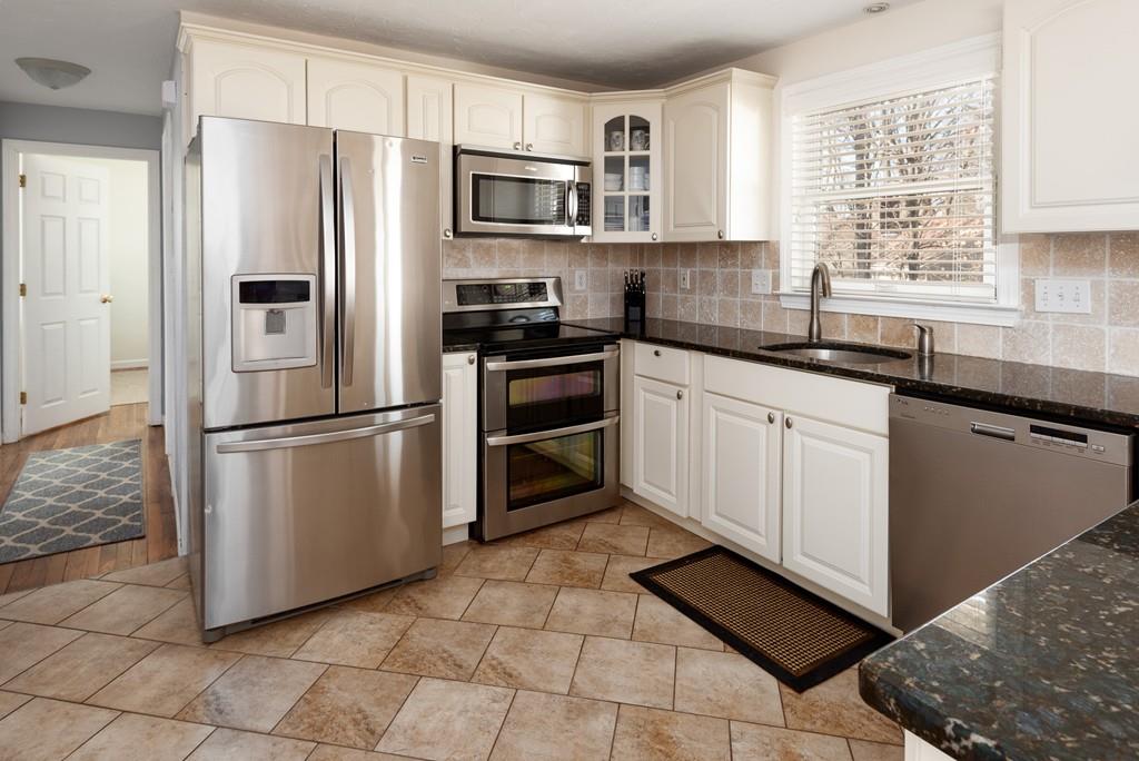 30 Ferncroft Road Shrewsbury, MA 01545 - Photo 22 of 29 Gallery Image 22