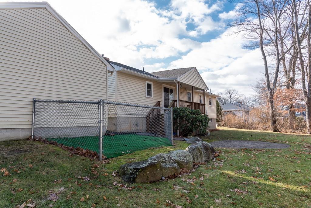 30 Ferncroft Road Shrewsbury, MA 01545 - Photo 6 of 29 Gallery Image 6