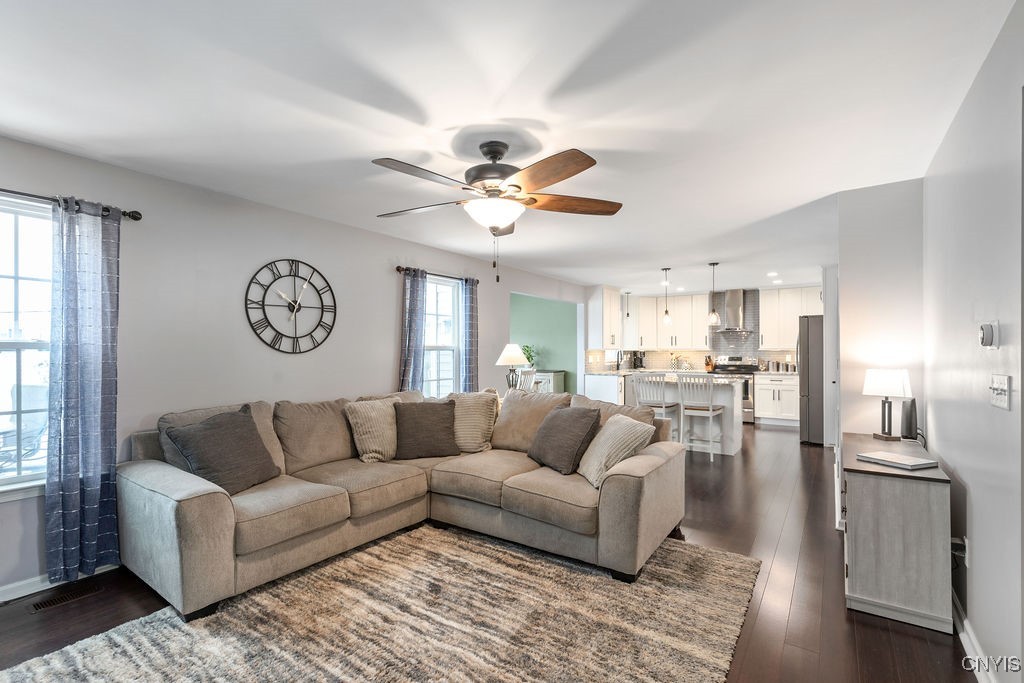 117 Rising Crest Circle Manlius, NY 13116 - Photo 7 of 45