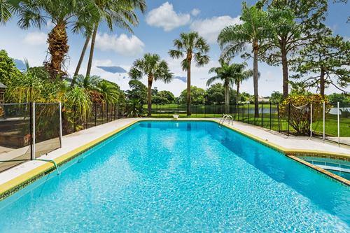6580 Wood Lake Road Jupiter, FL 33458 - Photo 23 of 26 Pool