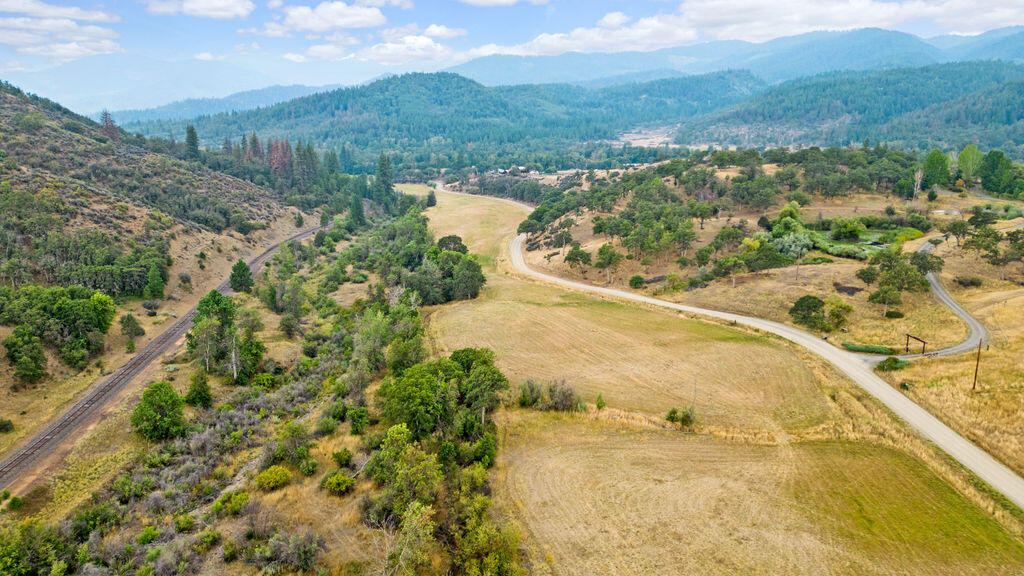 2245 Colestin Road Ashland, OR 97520 - Photo 42 of 69 ApexCR(10)